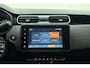 Dacia Duster 1.3 TCe 150 Journey Automaat | Navigatie | Camera | Keyless | Dakrails | Weinig kilometers | Hoge instap | Lichtmetalen velgen