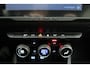 Dacia Duster 1.3 TCe 150 Journey Automaat | Navigatie | Camera | Keyless | Dakrails | Weinig kilometers | Hoge instap | Lichtmetalen velgen