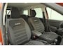 Dacia Duster 1.3 TCe 150 Journey Automaat | Navigatie | Camera | Keyless | Dakrails | Weinig kilometers | Hoge instap | Lichtmetalen velgen
