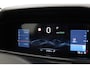 Jeep Avenger Altitude 54 kWh | Adaptive Cruise control | Climate control | Camera | 18" Lichtmetalen velgen | Getint glas | Keyless | Bluetooth | Draadloze telefoonlader