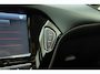 Opel Corsa 1.4 Favourite | Navigatie | Parkeersensoren | Lichtmetalen velgen | 5 Deuren | Cruise control | DAB Radio | Mistlampen voor