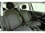 Opel Corsa 1.4 Favourite | Navigatie | Parkeersensoren | Lichtmetalen velgen | 5 Deuren | Cruise control | DAB Radio | Mistlampen voor