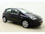 Opel Corsa 1.4 Favourite | Navigatie | Parkeersensoren | Lichtmetalen velgen | 5 Deuren | Cruise control | DAB Radio | Mistlampen voor