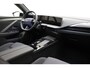 Opel Astra 1.2 Turbo 145pk Hybrid GS 145 PK Automaat | Navigatie | Panoramisch schuif/kanteldak | Stoel & Stuurverwarming | Climate control | Rondomzicht camera | Extra getint glas | 18" Lichtmetalen velgen