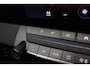 Opel Astra 1.2 Turbo 145pk Hybrid GS 145 PK Automaat | Navigatie | Panoramisch schuif/kanteldak | Stoel & Stuurverwarming | Climate control | Rondomzicht camera | Extra getint glas | 18" Lichtmetalen velgen