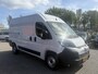 Citroën Jumper 2.2 BlueHDi 140 S&S L2H2 3.5t | Betimmering | Climate control | Achteruitrijcamera | Digitale binnenspiegel | Navigatie | 3 persoons