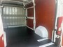Citroën Jumper 2.2 BlueHDi 140 S&S L2H2 3.5t | Betimmering | Climate control | Achteruitrijcamera | Digitale binnenspiegel | Navigatie | 3 persoons