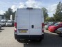 Citroën Jumper 2.2 BlueHDi 140 S&S L2H2 3.5t | Betimmering | Climate control | Achteruitrijcamera | Digitale binnenspiegel | Navigatie | 3 persoons