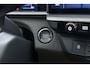 Opel Grandland Electric Business Edition 73 kWh | Panoramisch schuifdak | Electrische achterklep | Keyless | Stoel & Stuurverwarming | Navigatie | AGR Stoelen
