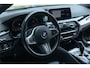 BMW 5-Serie Touring 540i xDrive M-Sport ACC Pano Harman Kardon Head Up 360 Stoelvent. Trekhaak Softclose Keyless Memory Shadow Line
