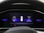 Volkswagen T-Roc 1.0 TSI R-Line | Matrix LED verlichting | Adaptieve cruise control | Lane assist | Parkeersensoren | Stoelverwarming | Carplay | Parkeerassistent |