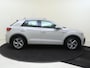 Volkswagen T-Roc 1.0 TSI R-Line | Matrix LED verlichting | Adaptieve cruise control | Lane assist | Parkeersensoren | Stoelverwarming | Carplay | Parkeerassistent |