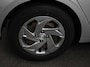 Hyundai i20 1.2 MPI Essential Navigatie Apple CarPlay Android Auto Camera Parkeerhulp achter Cruise Control Virtual Cockpit Climate control Lichmetalen velgen