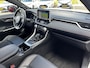 Toyota RAV4 2.5 Plug-in Hybrid AWD Bi-Tone Plus STOEL/STUURVERW STOEL-KOELING BLIND-SPOT 360° CAMERA PARK-SENSOREN APPLE/ANDROID EL-ACHTERKLEP TREKHAAK