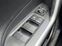 Toyota RAV4 2.5 Plug-in Hybrid AWD Bi-Tone Plus STOEL/STUURVERW STOEL-KOELING BLIND-SPOT 360° CAMERA PARK-SENSOREN APPLE/ANDROID EL-ACHTERKLEP TREKHAAK