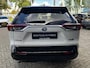 Toyota RAV4 2.5 Plug-in Hybrid AWD Bi-Tone Plus STOEL/STUURVERW STOEL-KOELING BLIND-SPOT 360° CAMERA PARK-SENSOREN APPLE/ANDROID EL-ACHTERKLEP TREKHAAK
