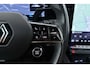 Renault Austral 1.2 E-Tech full hybrid 200 iconic | Uitklap Trekhaak | Panoramadak | Massagestoel | Stuur-/Stoelverwarming |
