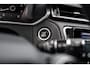 Land Rover Range Rover Velar 2.0 Turbo 250 PK 1e eigenaar AWD R-Dynamic Keyless Stoelverwarming Trekhaak 21''