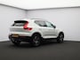 Volvo XC40 2.0 B4 Plus Dark / Trekhaak / Stoel+stuur+voorruitverwarming / Privacy glass / Harman Kardon