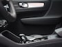 Volvo XC40 2.0 B4 Plus Dark / Trekhaak / Stoel+stuur+voorruitverwarming / Privacy glass / Harman Kardon