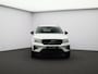 Volvo XC40 2.0 B4 Plus Dark / Trekhaak / Stoel+stuur+voorruitverwarming / Privacy glass / Harman Kardon