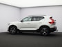 Volvo XC40 2.0 B4 Plus Dark / Trekhaak / Stoel+stuur+voorruitverwarming / Privacy glass / Harman Kardon