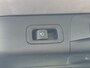 Mercedes-Benz B-klasse 250 e AMG Line | Facelift | Trekhaak wegklapbaar | Burmester | Sfeerverlichting | Camera | Navigatie | Apple CarPlay | Adaptieve cruise | Lane assist | Stoelverwarming | 18 inch AMG velgen | Full-LED | DAB | Keyless | Dodehoekdetectie | Elektrische achterklep | Volledig dealeronderhouden