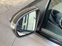 Mercedes-Benz B-klasse 250 e AMG Line | Facelift | Trekhaak wegklapbaar | Burmester | Sfeerverlichting | Camera | Navigatie | Apple CarPlay | Adaptieve cruise | Lane assist | Stoelverwarming | 18 inch AMG velgen | Full-LED | DAB | Keyless | Dodehoekdetectie | Elektrische achterklep | Volledig dealeronderhouden
