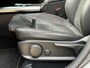 Mercedes-Benz B-klasse 250 e AMG Line | Facelift | Trekhaak wegklapbaar | Burmester | Sfeerverlichting | Camera | Navigatie | Apple CarPlay | Adaptieve cruise | Lane assist | Stoelverwarming | 18 inch AMG velgen | Full-LED | DAB | Keyless | Dodehoekdetectie | Elektrische achterklep | Volledig dealeronderhouden