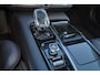 Volvo V90 T8 AWD Inscription - IntelliSafe Assist & Surround - 360º Camera - Adaptieve LED koplampen - Verwarmde voorstoelen, stuur & achterbank - Parkeersensoren voor & achter - Elektr. bedienb. bestuurdersstoel met geheugen - Extra getint glas - Inklapbare trekhaak - 19' LMV