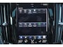 Volvo V90 T8 AWD Inscription - IntelliSafe Assist & Surround - 360º Camera - Adaptieve LED koplampen - Verwarmde voorstoelen, stuur & achterbank - Parkeersensoren voor & achter - Elektr. bedienb. bestuurdersstoel met geheugen - Extra getint glas - Inklapbare trekhaak - 19' LMV