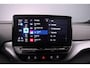 Volkswagen ID.4 Pro 77 kWh 204pk Automaat Trekhaak, Adaptive cruise control, Warmtepomp, LED matrix koplampen, Navigatie, Achteruitrijcamera, Stoelverwarming