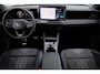 Volkswagen Tiguan 1.5 eHybrid R-Line Edition 204PK / 150kW DSG, beschikbaar vanaf 03/04/2027, Verwarmbare voorstoelen, verwarmbaar multifunctioneel lederen stuurwiel, wegklapbare trekhaak, panoramadak, dodehoekdetectie (Side Assist), Black Style Pakket, 20" 'York' LMV, draadloos Apple Carplay & Android Auto, achteruitrijcamera (Rear View), parkeersensoren voor en achter (PDC), LED Matrix (IQ.Lights), parkeerassistent (Park Assist Pro), 'Discover' navigatie, DAB+, 3-zone climatronic, elektrisch verstel-, verwarm- en inklapbare buitenspiegels, adaptieve onderstelregeling (DCC Pro), ErgoActive voorstoelen met massagefunctie etc.
