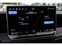Volkswagen Tiguan 1.5 eHybrid R-Line Edition 204PK / 150kW DSG, beschikbaar vanaf 03/04/2027, Verwarmbare voorstoelen, verwarmbaar multifunctioneel lederen stuurwiel, wegklapbare trekhaak, panoramadak, dodehoekdetectie (Side Assist), Black Style Pakket, 20" 'York' LMV, draadloos Apple Carplay & Android Auto, achteruitrijcamera (Rear View), parkeersensoren voor en achter (PDC), LED Matrix (IQ.Lights), parkeerassistent (Park Assist Pro), 'Discover' navigatie, DAB+, 3-zone climatronic, elektrisch verstel-, verwarm- en inklapbare buitenspiegels, adaptieve onderstelregeling (DCC Pro), ErgoActive voorstoelen met massagefunctie etc.