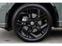 Volkswagen Tiguan 1.5 eHybrid R-Line Edition 204PK / 150kW DSG, beschikbaar vanaf 03/04/2027, Verwarmbare voorstoelen, verwarmbaar multifunctioneel lederen stuurwiel, wegklapbare trekhaak, panoramadak, dodehoekdetectie (Side Assist), Black Style Pakket, 20" 'York' LMV, draadloos Apple Carplay & Android Auto, achteruitrijcamera (Rear View), parkeersensoren voor en achter (PDC), LED Matrix (IQ.Lights), parkeerassistent (Park Assist Pro), 'Discover' navigatie, DAB+, 3-zone climatronic, elektrisch verstel-, verwarm- en inklapbare buitenspiegels, adaptieve onderstelregeling (DCC Pro), ErgoActive voorstoelen met massagefunctie etc.