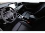 Volkswagen Tiguan 1.5 eHybrid R-Line Edition Beschikbaar vanaf 03/04/2027 | 272PK / 200kW DSG, Verwarmbare voorstoelen, verwarmbaar multifunctioneel lederen stuurwiel, wegklapbare trekhaak, Interieur Style Pakket (lederen 'Varenna' bekleding, elektrisch verstelbare ErgoActive voorstoelen met geheugen- en massagefunctie, verwarm- en ventileerbare voorstoelen), Harman Kardon geluidssysteem met subwoofer, panoramadak, dodehoekdetectie (Side Assist), Black Style Pakket, 20" 'York' LMV, draadloos Apple Carplay & Android Auto, achteruitrijcamera (Rear View), parkeersensoren voor en achter (PDC), LED Matrix (IQ.Lights), parkeerassistent (Park Assist Pro), 'Discover' navigatie, DAB+, 3-zone climatronic, elektrisch verstel-, verwarm- en inklapbare buitenspiegels, adaptieve onderstelregeling (DCC Pro) etc.