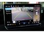 Volkswagen Tiguan 1.5 eHybrid R-Line Edition Beschikbaar vanaf 03/04/2027 | 272PK / 200kW DSG, Verwarmbare voorstoelen, verwarmbaar multifunctioneel lederen stuurwiel, wegklapbare trekhaak, Interieur Style Pakket (lederen 'Varenna' bekleding, elektrisch verstelbare ErgoActive voorstoelen met geheugen- en massagefunctie, verwarm- en ventileerbare voorstoelen), Harman Kardon geluidssysteem met subwoofer, panoramadak, dodehoekdetectie (Side Assist), Black Style Pakket, 20" 'York' LMV, draadloos Apple Carplay & Android Auto, achteruitrijcamera (Rear View), parkeersensoren voor en achter (PDC), LED Matrix (IQ.Lights), parkeerassistent (Park Assist Pro), 'Discover' navigatie, DAB+, 3-zone climatronic, elektrisch verstel-, verwarm- en inklapbare buitenspiegels, adaptieve onderstelregeling (DCC Pro) etc.