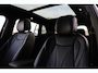 Volkswagen Tiguan 1.5 eHybrid R-Line Edition Beschikbaar vanaf 03/04/2027 | 272PK / 200kW DSG, Verwarmbare voorstoelen, verwarmbaar multifunctioneel lederen stuurwiel, wegklapbare trekhaak, Interieur Style Pakket (lederen 'Varenna' bekleding, elektrisch verstelbare ErgoActive voorstoelen met geheugen- en massagefunctie, verwarm- en ventileerbare voorstoelen), Harman Kardon geluidssysteem met subwoofer, panoramadak, dodehoekdetectie (Side Assist), Black Style Pakket, 20" 'York' LMV, draadloos Apple Carplay & Android Auto, achteruitrijcamera (Rear View), parkeersensoren voor en achter (PDC), LED Matrix (IQ.Lights), parkeerassistent (Park Assist Pro), 'Discover' navigatie, DAB+, 3-zone climatronic, elektrisch verstel-, verwarm- en inklapbare buitenspiegels, adaptieve onderstelregeling (DCC Pro) etc.