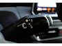 Volkswagen Tiguan 1.5 eHybrid R-Line Edition Beschikbaar vanaf 03/04/2027 | 272PK / 200kW DSG, Verwarmbare voorstoelen, verwarmbaar multifunctioneel lederen stuurwiel, wegklapbare trekhaak, Interieur Style Pakket (lederen 'Varenna' bekleding, elektrisch verstelbare ErgoActive voorstoelen met geheugen- en massagefunctie, verwarm- en ventileerbare voorstoelen), Harman Kardon geluidssysteem met subwoofer, panoramadak, dodehoekdetectie (Side Assist), Black Style Pakket, 20" 'York' LMV, draadloos Apple Carplay & Android Auto, achteruitrijcamera (Rear View), parkeersensoren voor en achter (PDC), LED Matrix (IQ.Lights), parkeerassistent (Park Assist Pro), 'Discover' navigatie, DAB+, 3-zone climatronic, elektrisch verstel-, verwarm- en inklapbare buitenspiegels, adaptieve onderstelregeling (DCC Pro) etc.