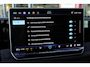 Volkswagen Tiguan 1.5 eHybrid R-Line Edition Beschikbaar vanaf 03/04/2027 | 272PK / 200kW DSG, Verwarmbare voorstoelen, verwarmbaar multifunctioneel lederen stuurwiel, wegklapbare trekhaak, Interieur Style Pakket (lederen 'Varenna' bekleding, elektrisch verstelbare ErgoActive voorstoelen met geheugen- en massagefunctie, verwarm- en ventileerbare voorstoelen), Harman Kardon geluidssysteem met subwoofer, panoramadak, dodehoekdetectie (Side Assist), Black Style Pakket, 20" 'York' LMV, draadloos Apple Carplay & Android Auto, achteruitrijcamera (Rear View), parkeersensoren voor en achter (PDC), LED Matrix (IQ.Lights), parkeerassistent (Park Assist Pro), 'Discover' navigatie, DAB+, 3-zone climatronic, elektrisch verstel-, verwarm- en inklapbare buitenspiegels, adaptieve onderstelregeling (DCC Pro) etc.