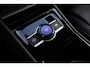 Volkswagen Tiguan 1.5 eHybrid R-Line Edition Beschikbaar vanaf 03/04/2027 | 272PK / 200kW DSG, Verwarmbare voorstoelen, verwarmbaar multifunctioneel lederen stuurwiel, wegklapbare trekhaak, Interieur Style Pakket (lederen 'Varenna' bekleding, elektrisch verstelbare ErgoActive voorstoelen met geheugen- en massagefunctie, verwarm- en ventileerbare voorstoelen), Harman Kardon geluidssysteem met subwoofer, panoramadak, dodehoekdetectie (Side Assist), Black Style Pakket, 20" 'York' LMV, draadloos Apple Carplay & Android Auto, achteruitrijcamera (Rear View), parkeersensoren voor en achter (PDC), LED Matrix (IQ.Lights), parkeerassistent (Park Assist Pro), 'Discover' navigatie, DAB+, 3-zone climatronic, elektrisch verstel-, verwarm- en inklapbare buitenspiegels, adaptieve onderstelregeling (DCC Pro) etc.