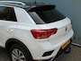 Volkswagen T-Roc 1.0TSI 110PK - 2018 - 68DKM-Navi-Trekhaak-Zwart dak