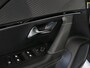 Peugeot e-2008 EV GT Pack 50 kWh - SOH 91,3% - Dealer onderhouden! - Elektrisch panoramadak - Stoelverwarming - Navi