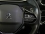 Peugeot e-2008 EV GT Pack 50 kWh - SOH 91,3% - Dealer onderhouden! - Elektrisch panoramadak - Stoelverwarming - Navi