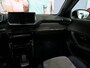 Peugeot e-2008 EV GT Pack 50 kWh - SOH 91,3% - Dealer onderhouden! - Elektrisch panoramadak - Stoelverwarming - Navi