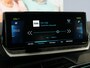 Peugeot e-2008 EV GT Pack 50 kWh - SOH 91,3% - Dealer onderhouden! - Elektrisch panoramadak - Stoelverwarming - Navi