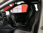 Peugeot e-2008 EV GT Pack 50 kWh - SOH 91,3% - Dealer onderhouden! - Elektrisch panoramadak - Stoelverwarming - Navi