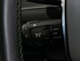 Peugeot e-2008 EV GT Pack 50 kWh - SOH 91,3% - Dealer onderhouden! - Elektrisch panoramadak - Stoelverwarming - Navi