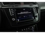 Volkswagen Tiguan 1.4 TSI 125pk Connected Series Trekhaak Camera Navigatie