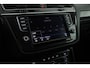 Volkswagen Tiguan 1.4 TSI 125pk Connected Series Trekhaak Camera Navigatie